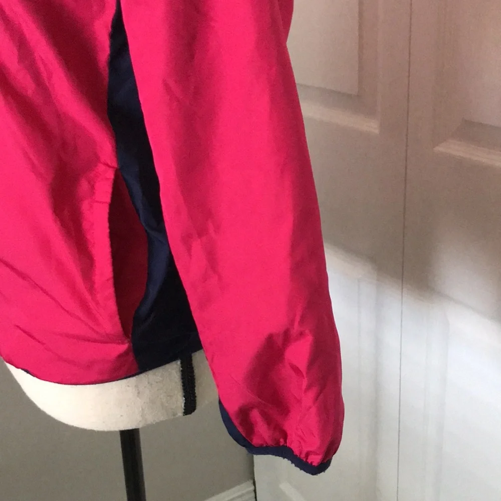 Eddie Bauer Girls' Lightweight Reversible Hooded Fleece Jacket | M 10-12